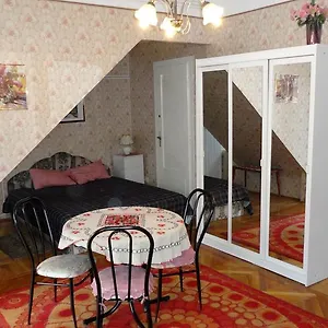 Garibaldi 5 & Apartment