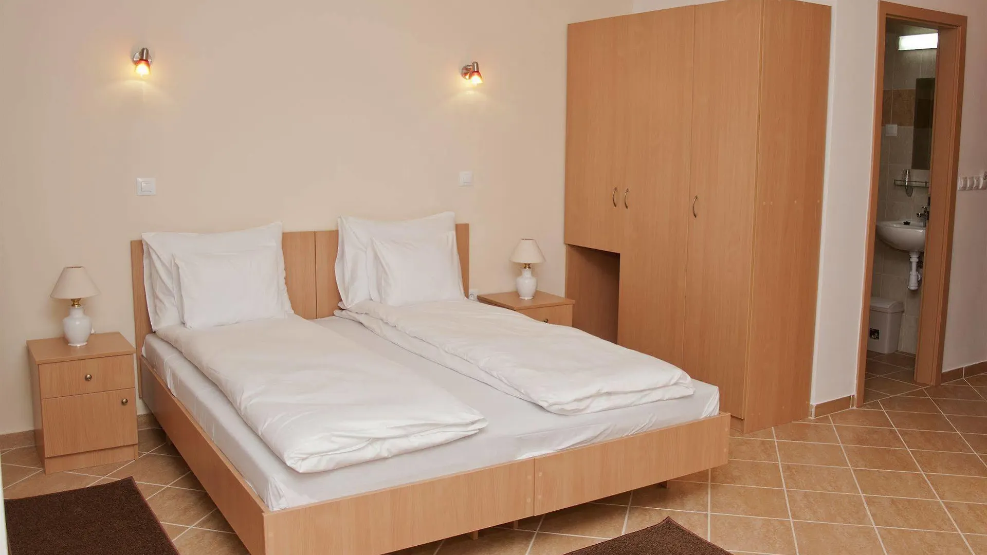 Esprit Hotel Budapeste 3*,  Hungria